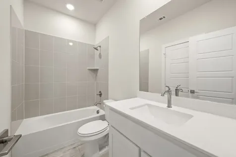 2320 Oak Knoll Drive Palmer TX 75152