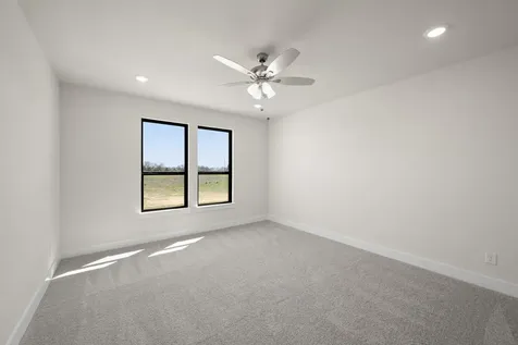 2320 Oak Knoll Drive Palmer TX 75152