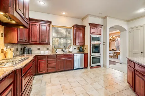 1010 Lost Valley Drive Euless TX 76039