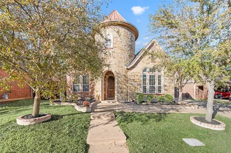 1010 Lost Valley Drive Euless TX 76039