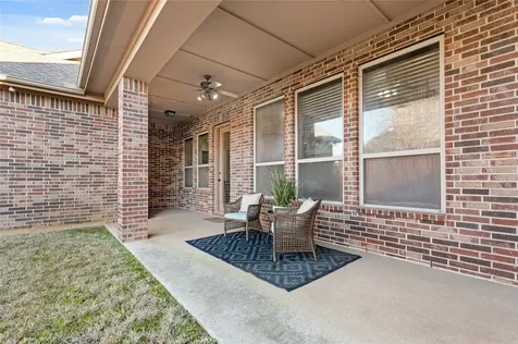 1010 Lost Valley Drive Euless TX 76039