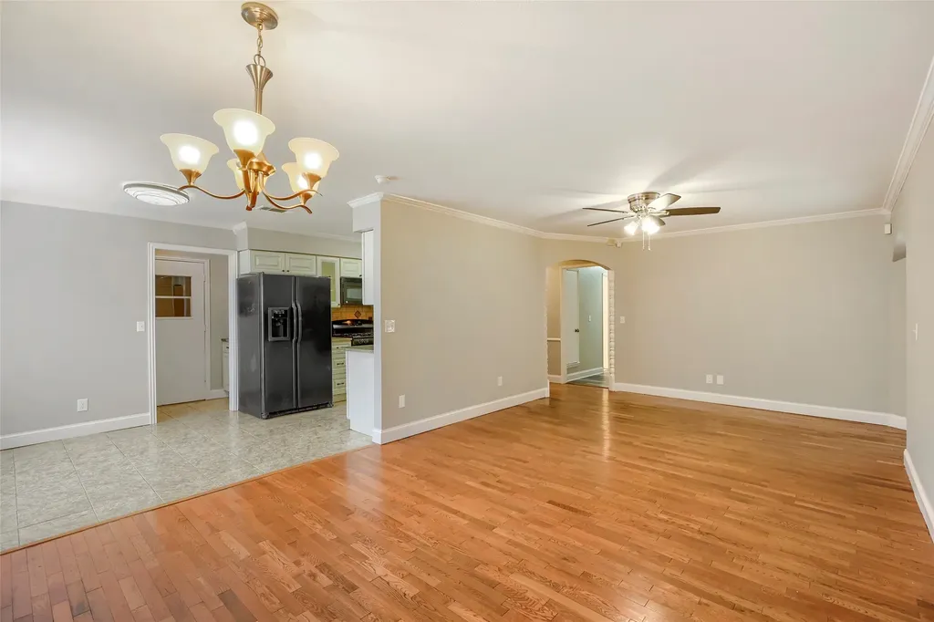 8631 Charing Cross Lane Dallas TX 75238