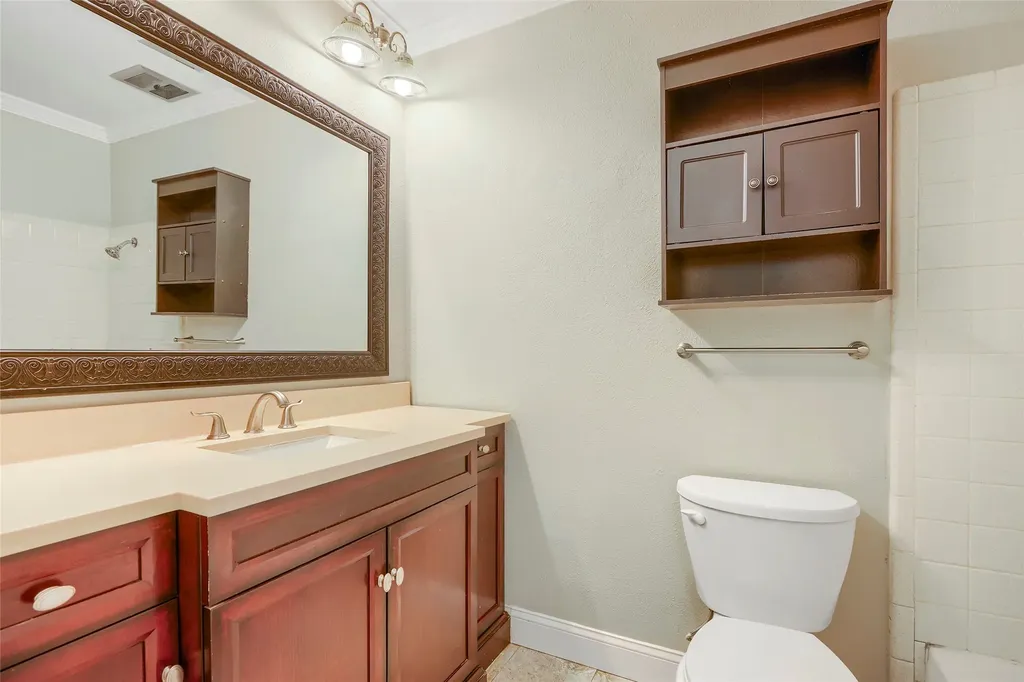 8631 Charing Cross Lane Dallas TX 75238
