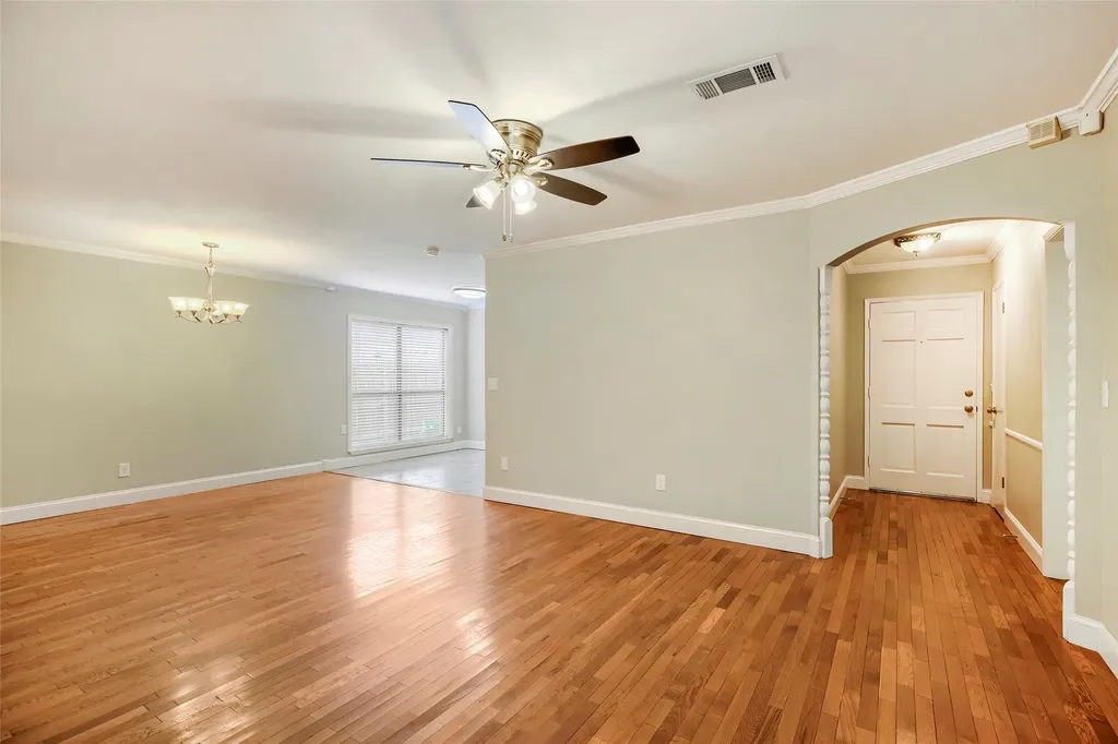 8631 Charing Cross Lane Dallas TX 75238