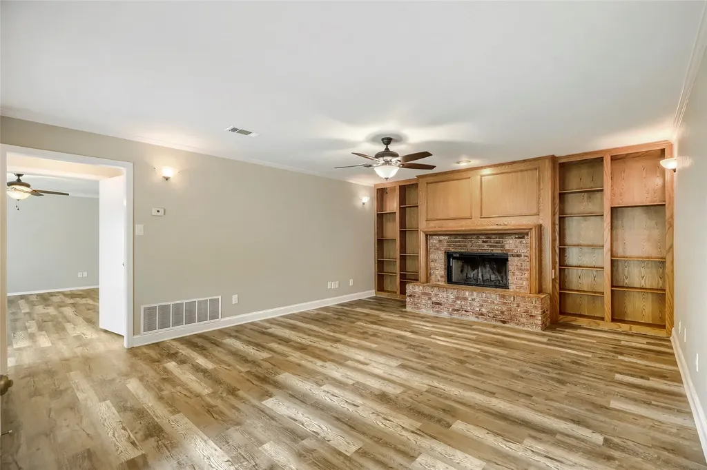 8631 Charing Cross Lane Dallas TX 75238
