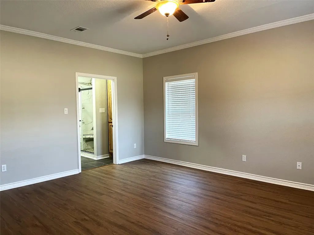 107 S Highway 14 Wortham TX 76693