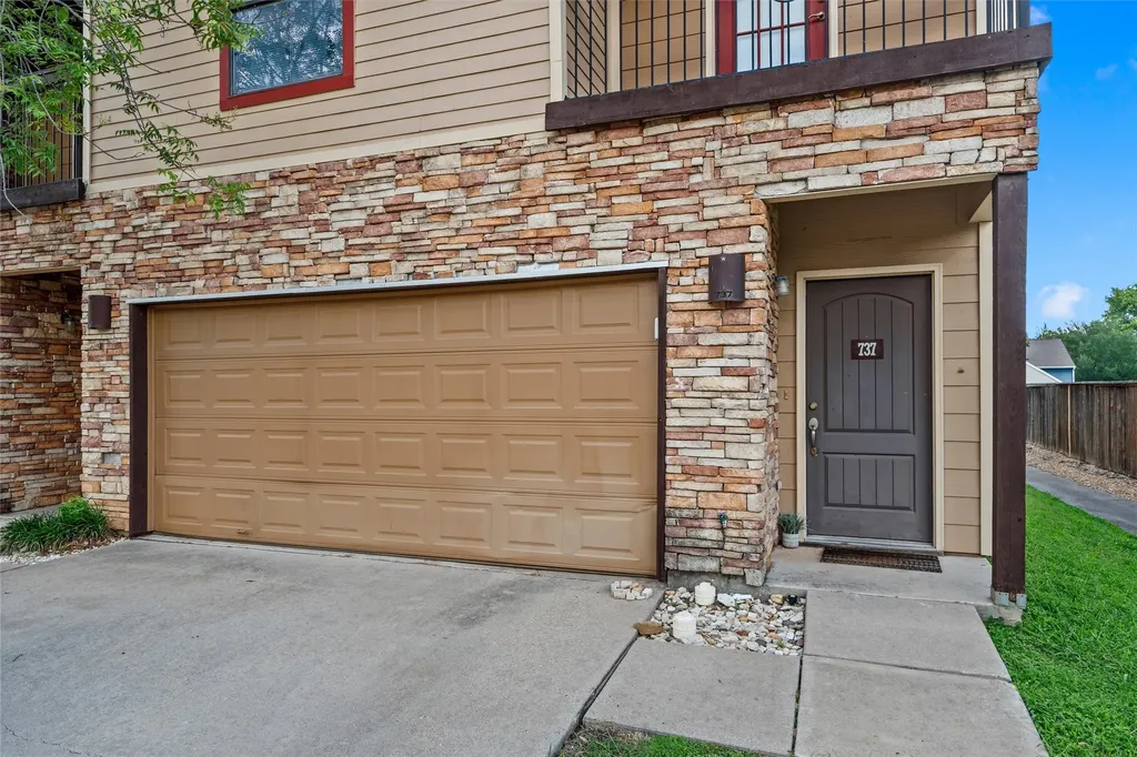 2410 S 2nd Street Waco TX 76706