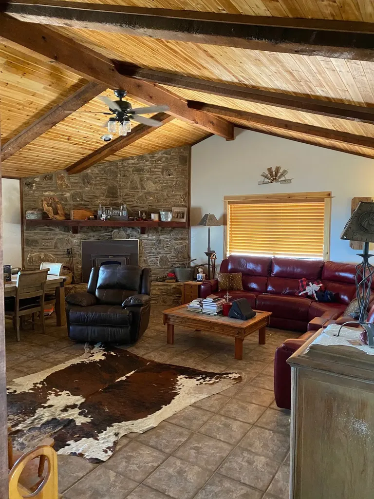 104 County Road 213 Bertram TX 78605