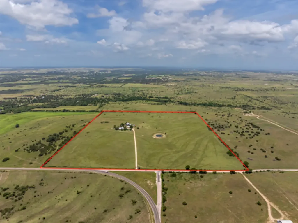 104 County Road 213 Bertram TX 78605