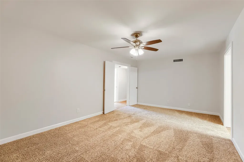 6639 Roundrock Road Dallas TX 75248