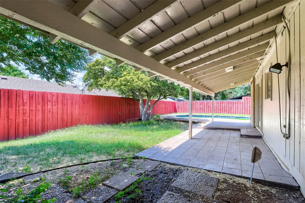 6639 Roundrock Road Dallas TX 75248