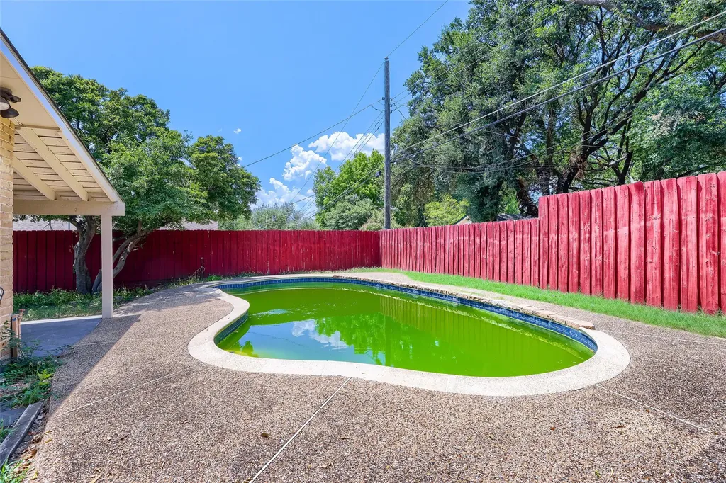 6639 Roundrock Road Dallas TX 75248