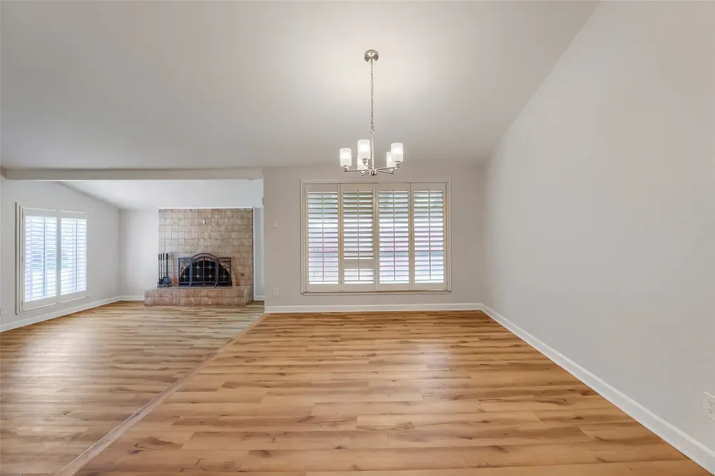 6639 Roundrock Road Dallas TX 75248