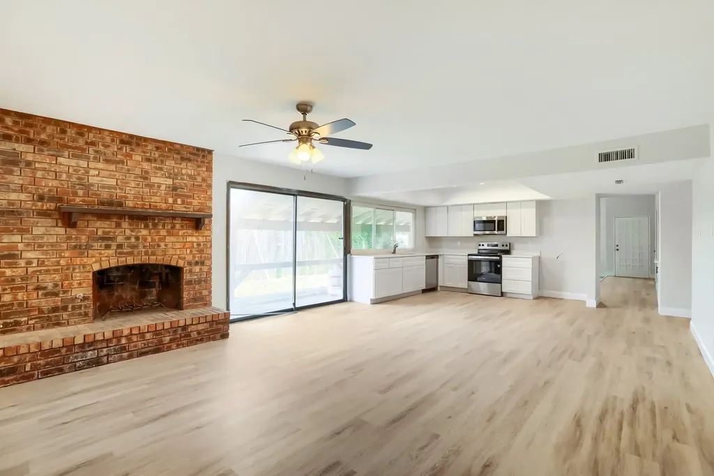 815 Fleming Trail Richardson TX 75081