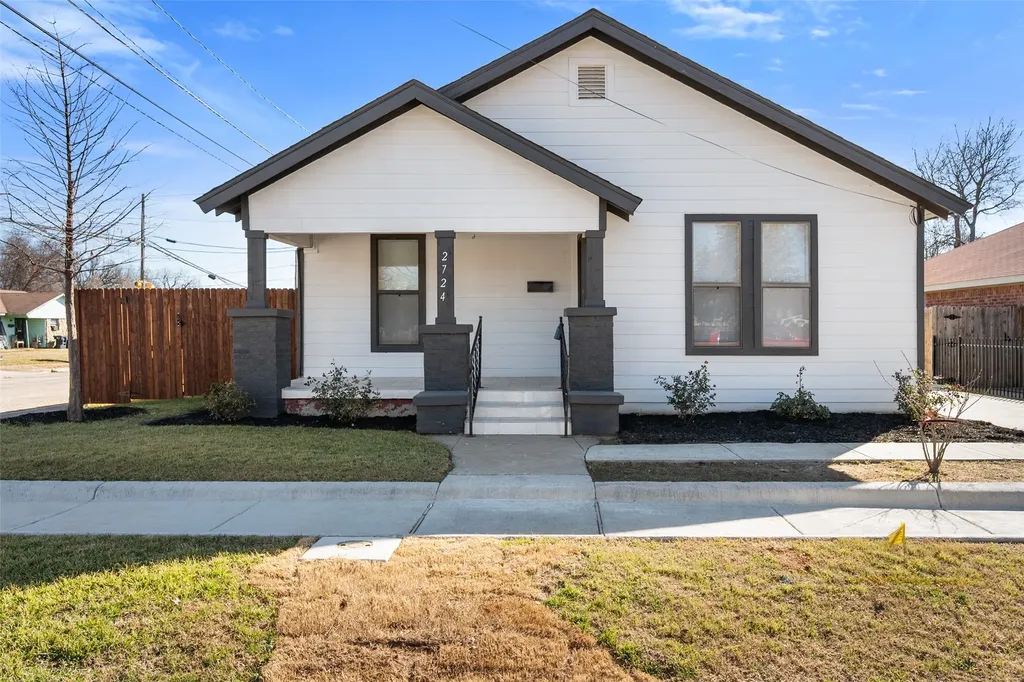 2724 E 12th Street Fort Worth TX 76111