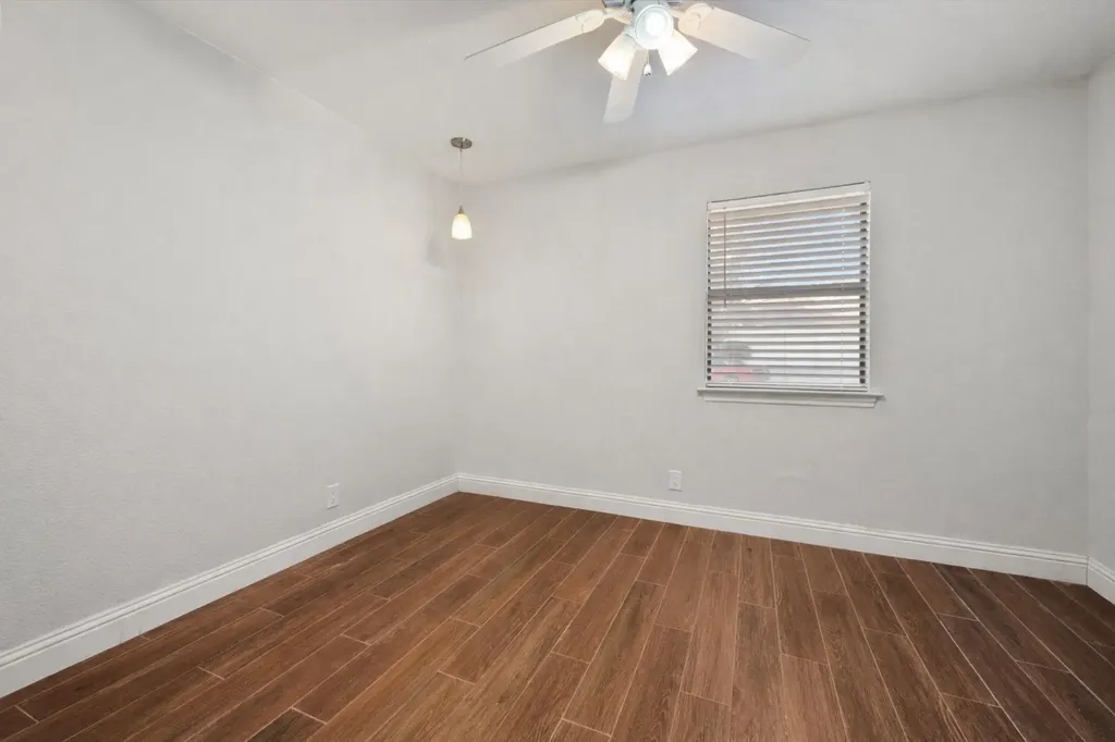 611 Westview Avenue Fort Worth TX 76107