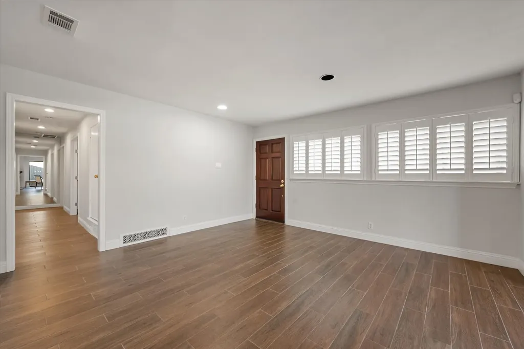 611 Westview Avenue Fort Worth TX 76107
