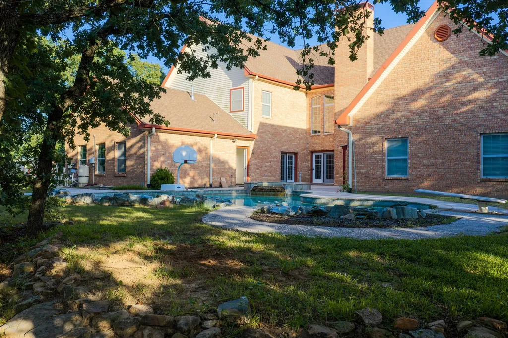 6831 State Highway 175 Montague TX 76251