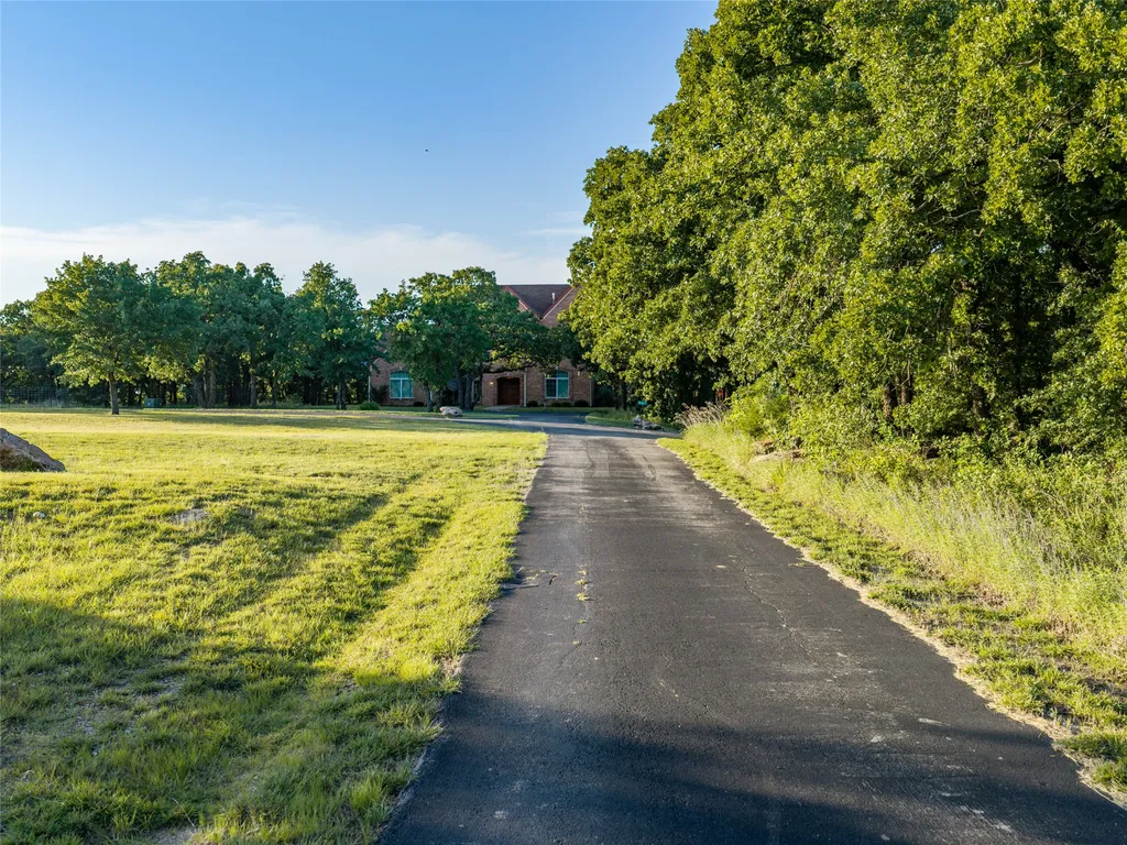 6831 State Highway 175 Montague TX 76251