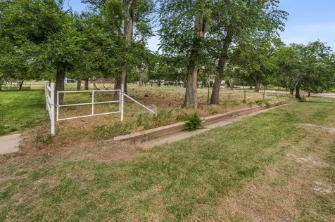 1204 E Cheyenne Canadian TX 79014