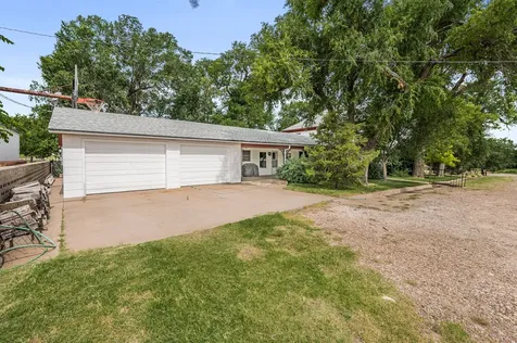 1204 E Cheyenne Canadian TX 79014
