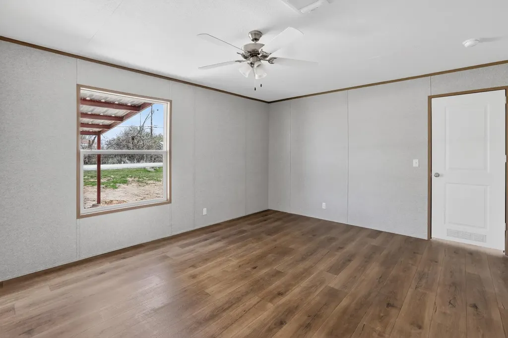 309 Rhett Court Aurora TX 76078