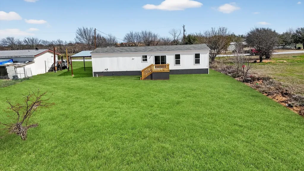 309 Rhett Court Aurora TX 76078