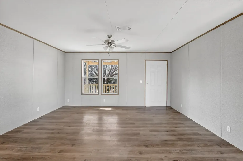 206 Rhett Court Aurora TX 76078