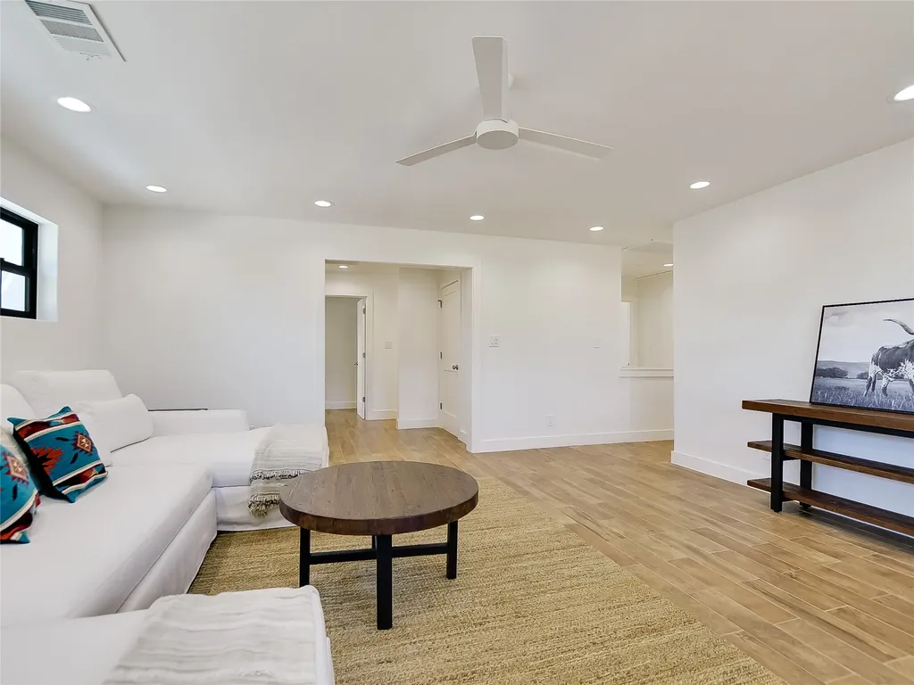 2403 Cherry Lane Kingsland TX 78639