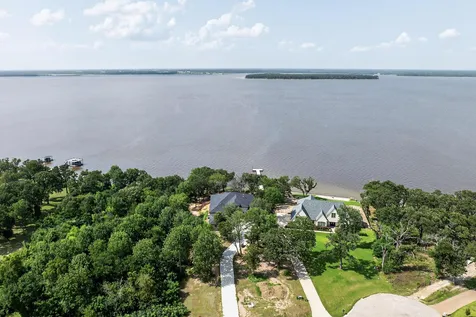 8743 Southern Shore Court Kemp TX 75143