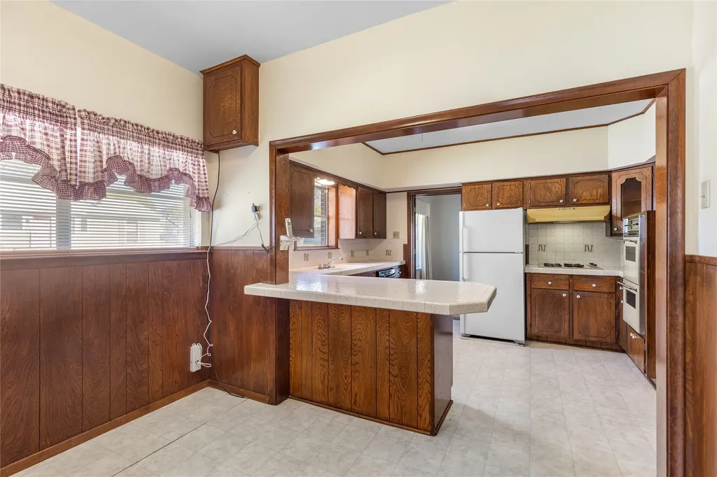 220 N Holly Sherman TX 75092