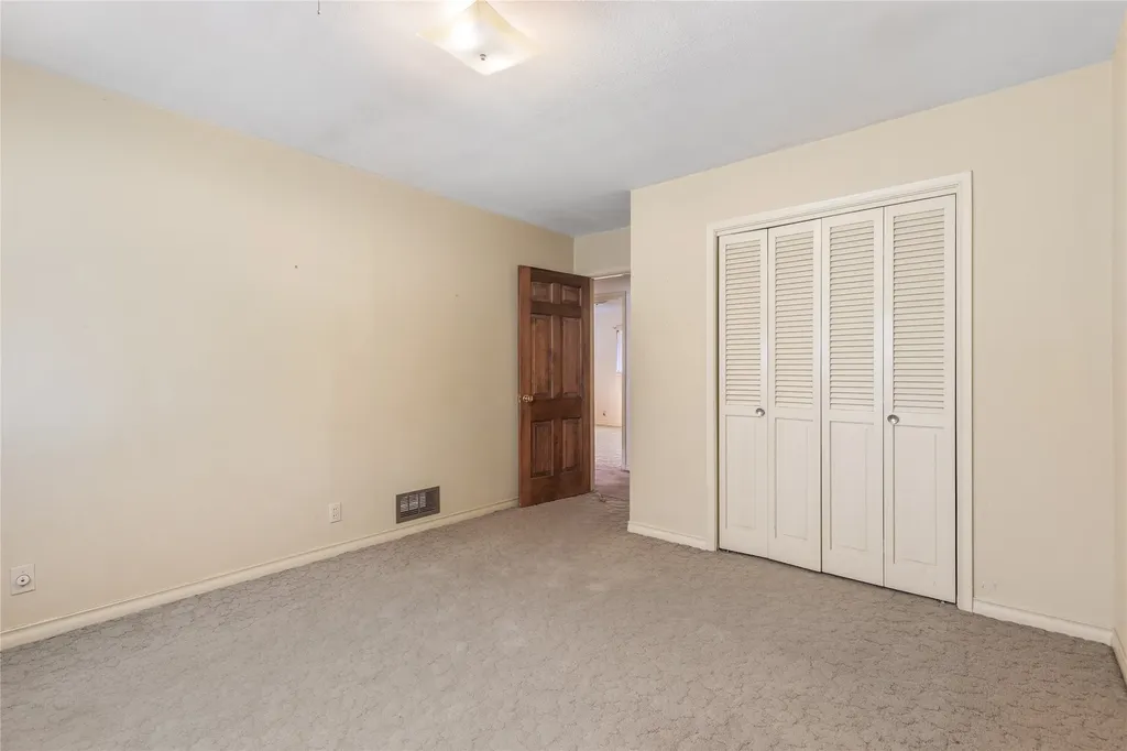 220 N Holly Sherman TX 75092