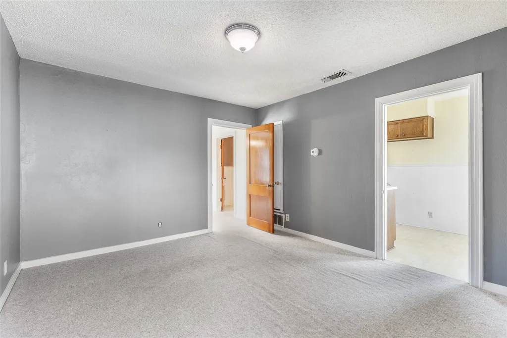 220 N Holly Sherman TX 75092