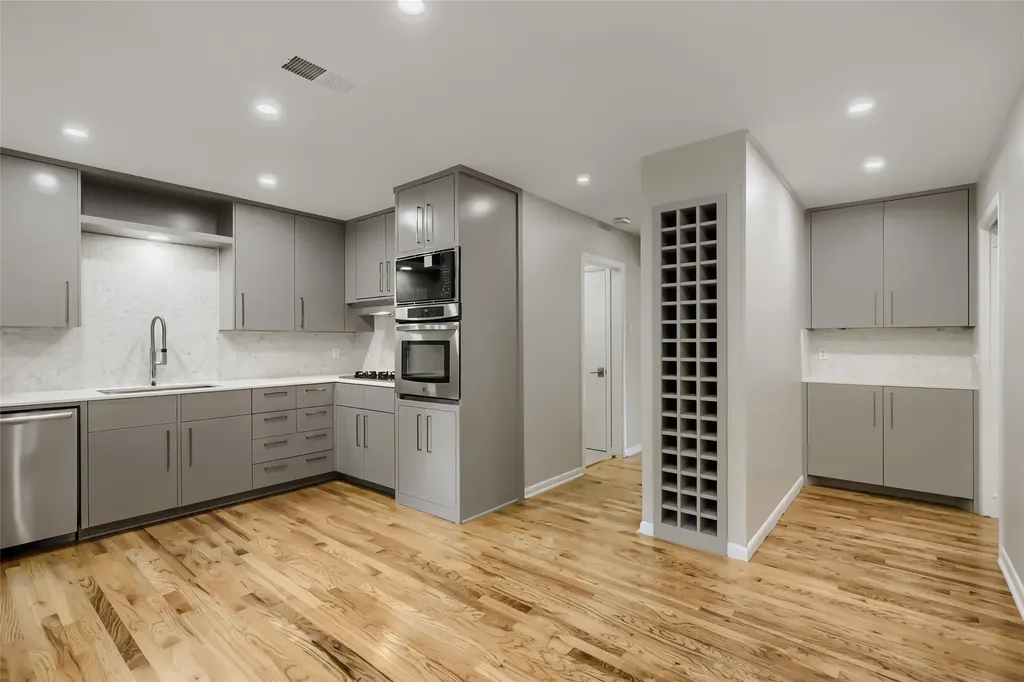 6606 Stonebrook Circle Dallas TX 75240