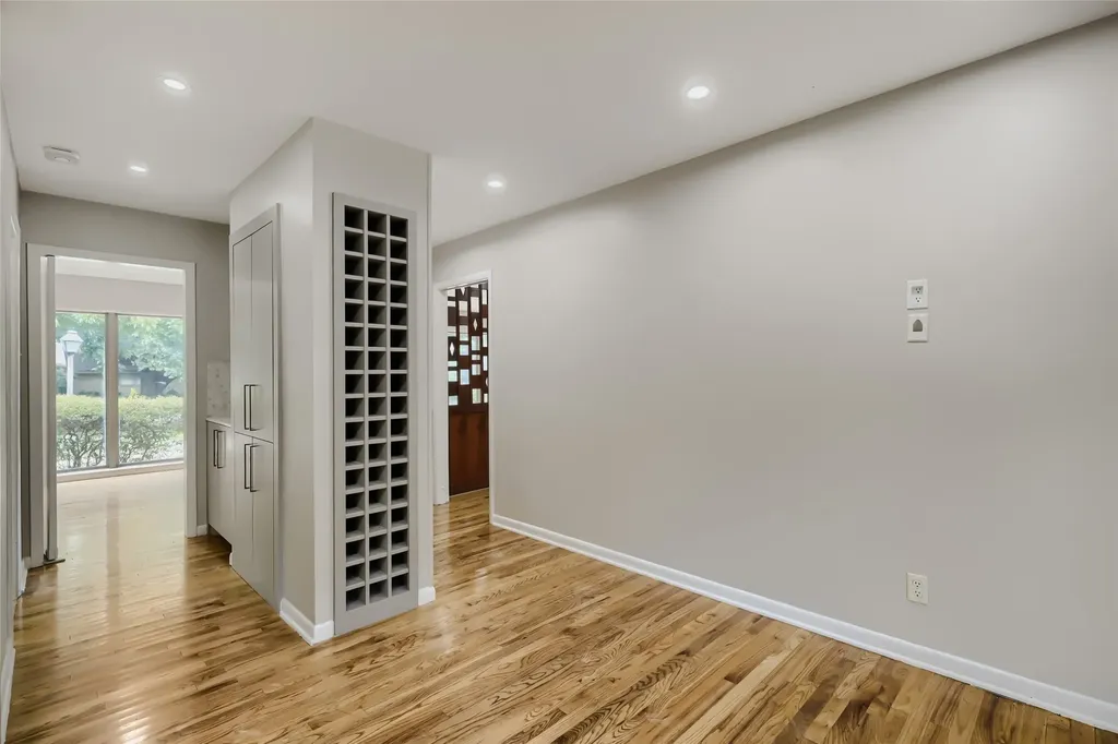 6606 Stonebrook Circle Dallas TX 75240