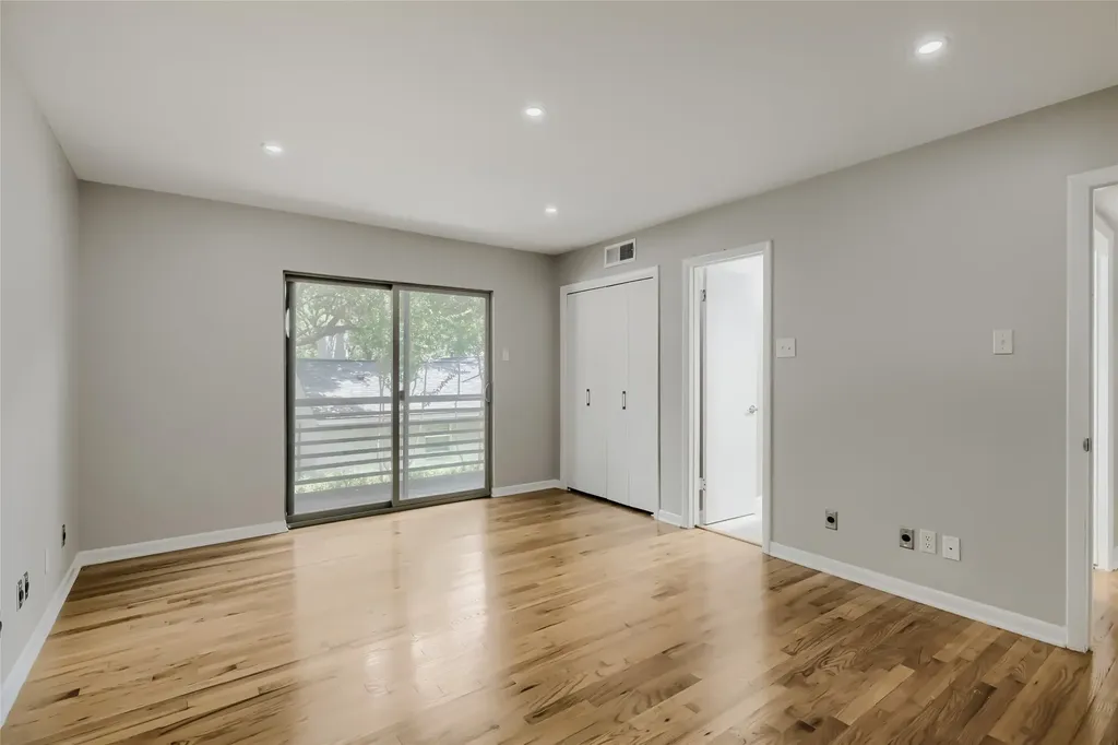 6606 Stonebrook Circle Dallas TX 75240