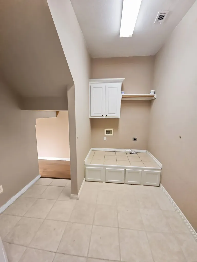 7613 Woodhaven Drive North Richland Hills TX 76182