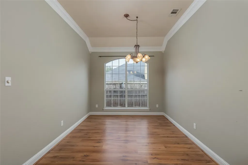 7613 Woodhaven Drive North Richland Hills TX 76182
