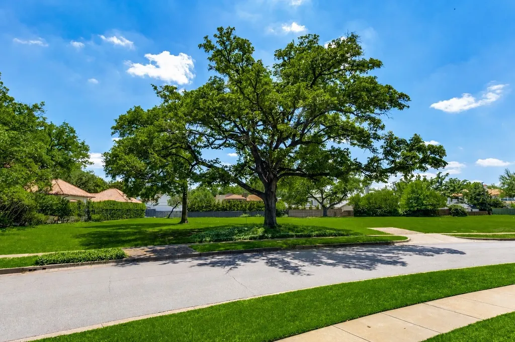 4311 Rheims Highland Park TX 75205