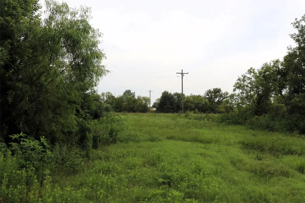 127 County Road 190 Liberty TX 77575