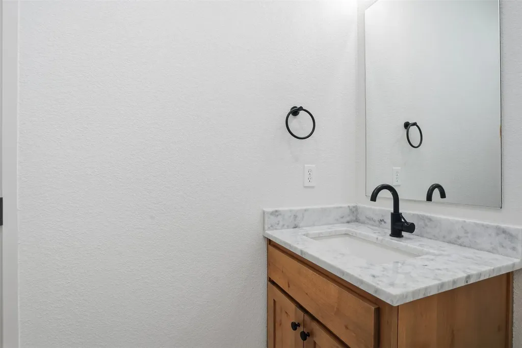 1081 Paradise Parkway Poolville TX 76487