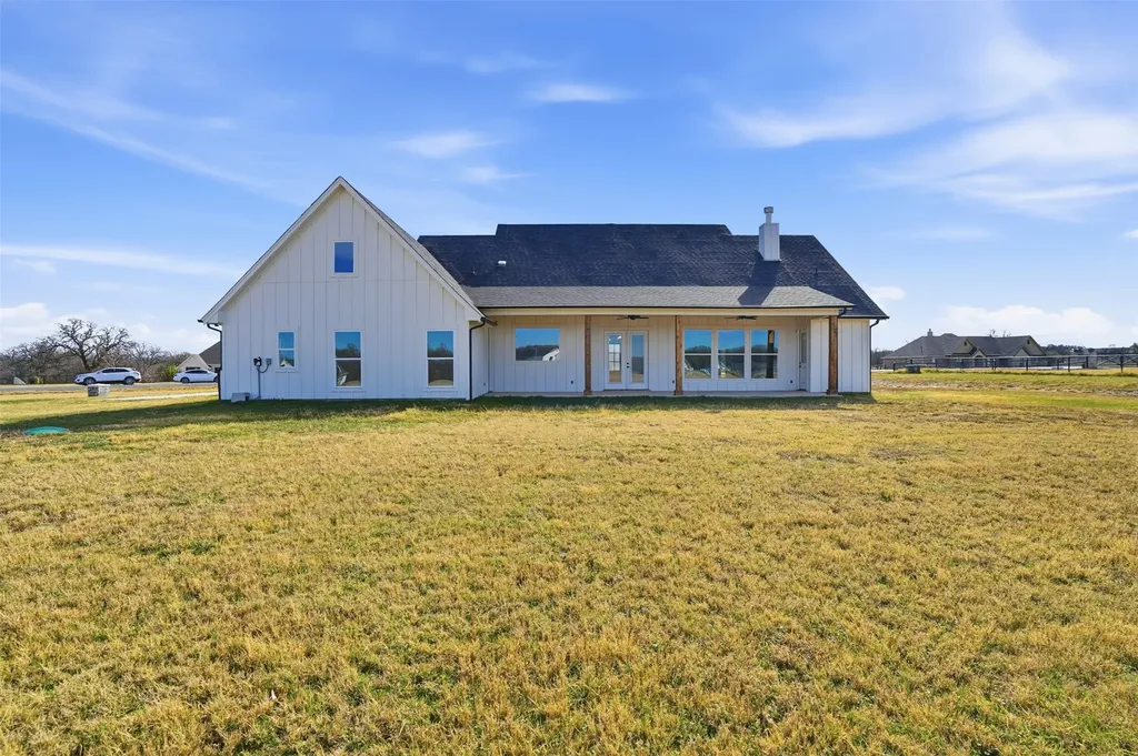 1081 Paradise Parkway Poolville TX 76487