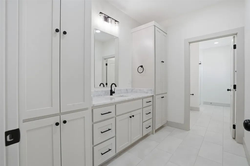 1081 Paradise Parkway Poolville TX 76487