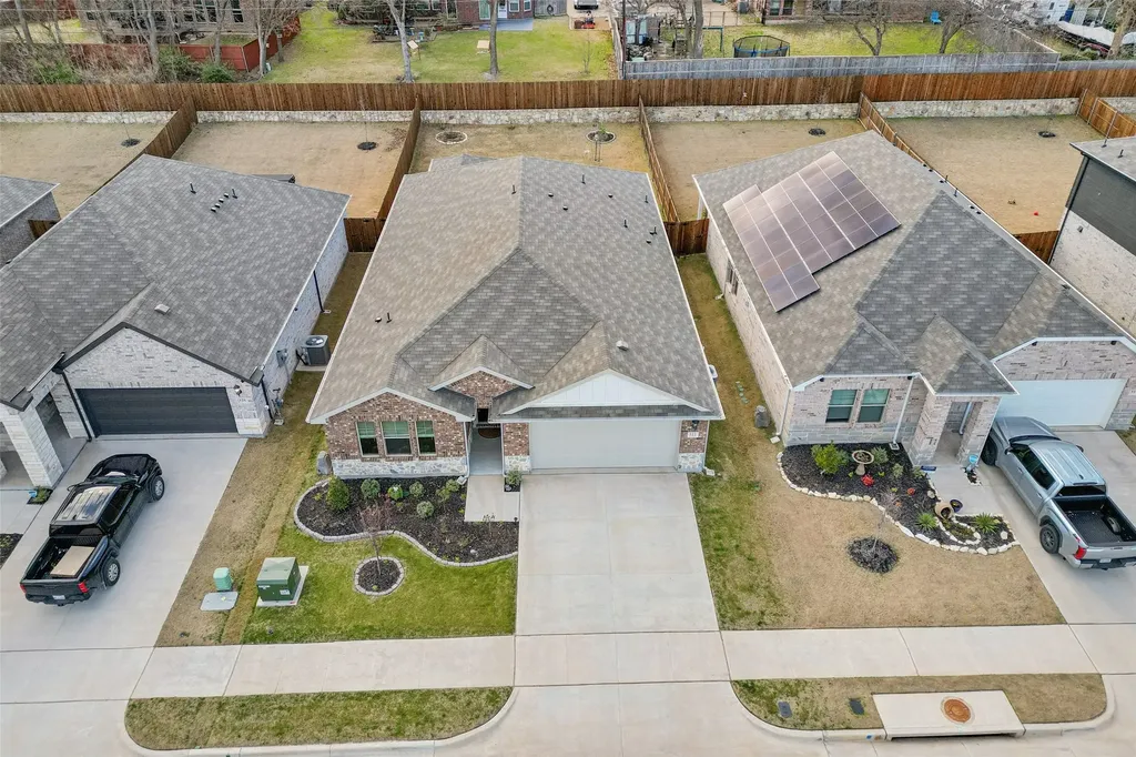 522 Castle Road Sherman TX 75092