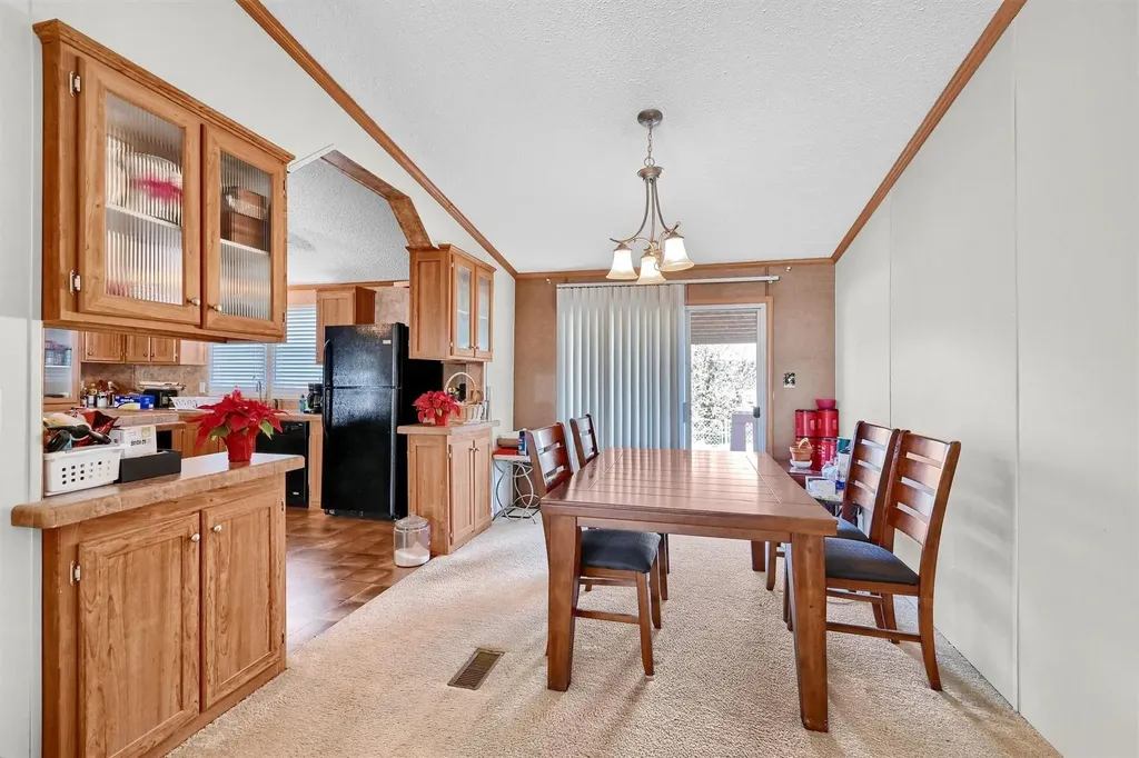 115 Candlewood Circle Gainesville TX 76240