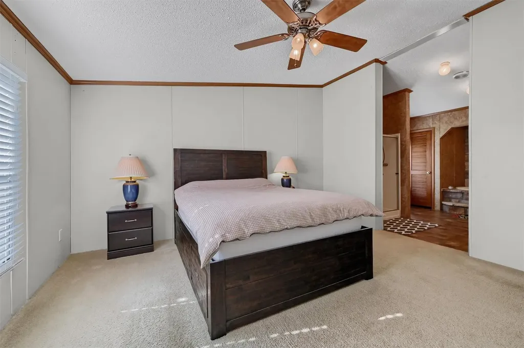 115 Candlewood Circle Gainesville TX 76240