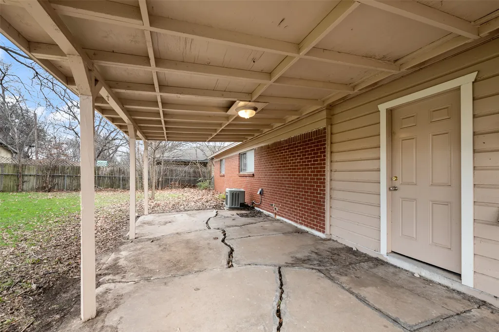 404 Vaden Avenue Everman TX 76140