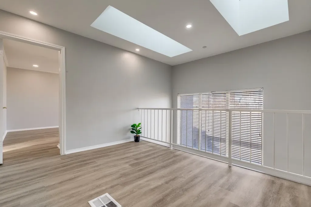 4221 Cole Avenue Dallas TX 75205