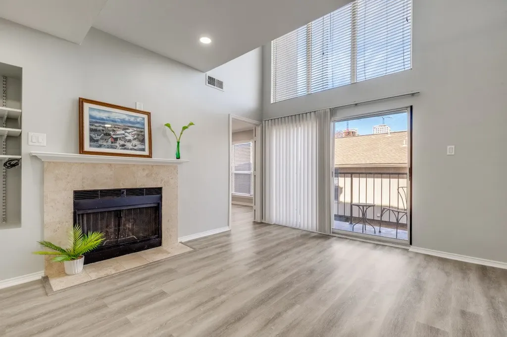 4221 Cole Avenue Dallas TX 75205