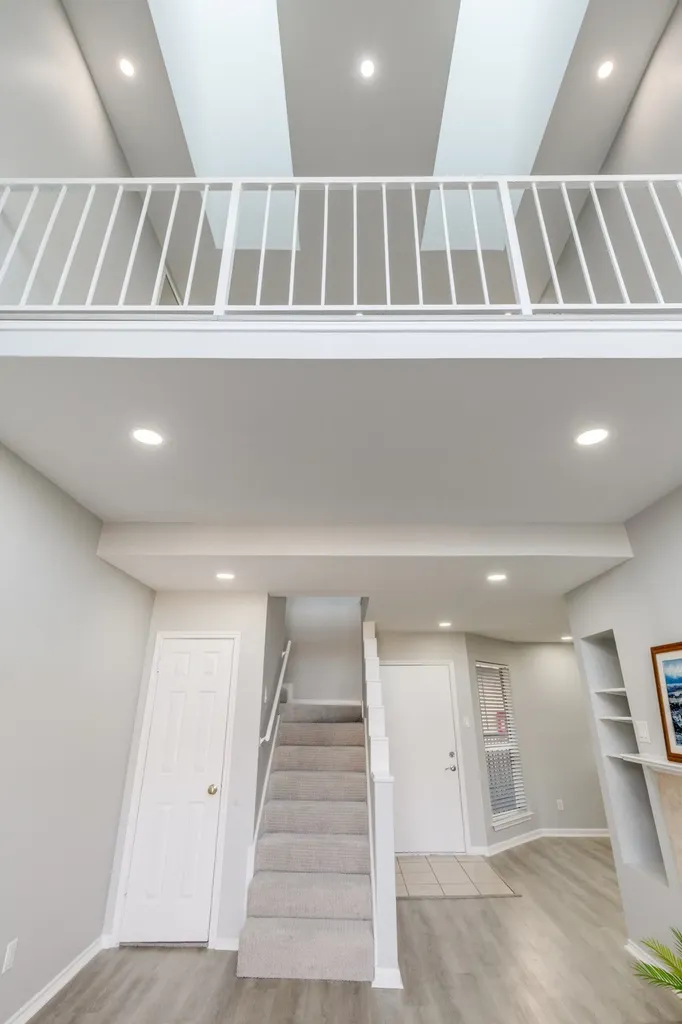 4221 Cole Avenue Dallas TX 75205